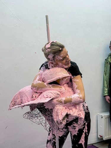 BODY-EXTENSIONS-Performances-am-31.01